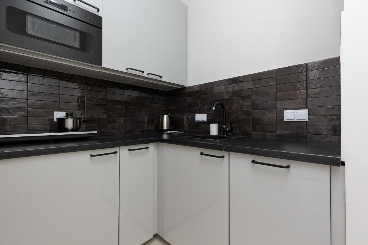 Business Center Apartments Warsaw Wola By Noclegi Renters Exterior photo