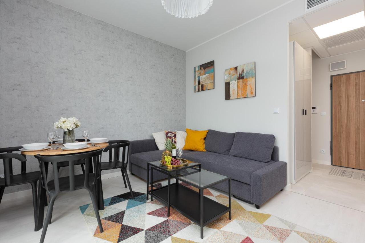 Business Center Apartments Warsaw Wola By Noclegi Renters Exterior photo
